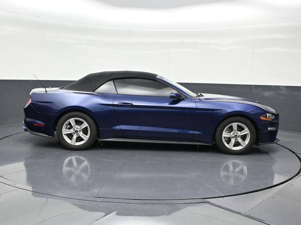 Used 2020 Ford Mustang Convertible image 7