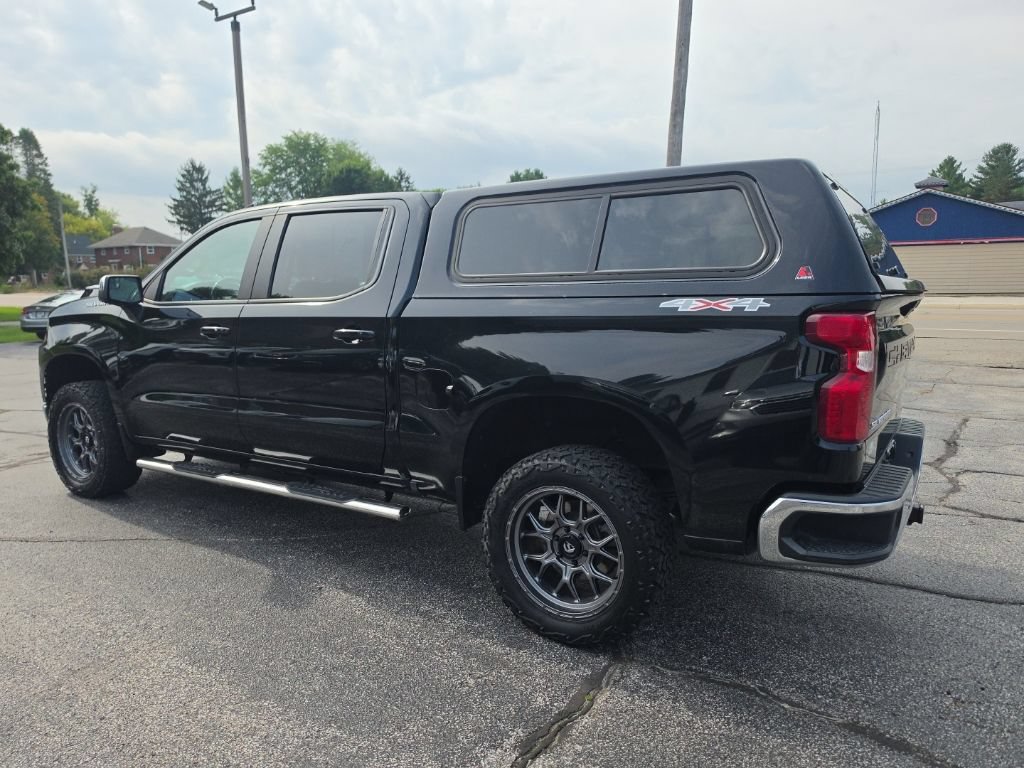 Used 2021 Chevrolet Silverado 1500 LT w/ Bed Protection Package AWD/4WD image 4