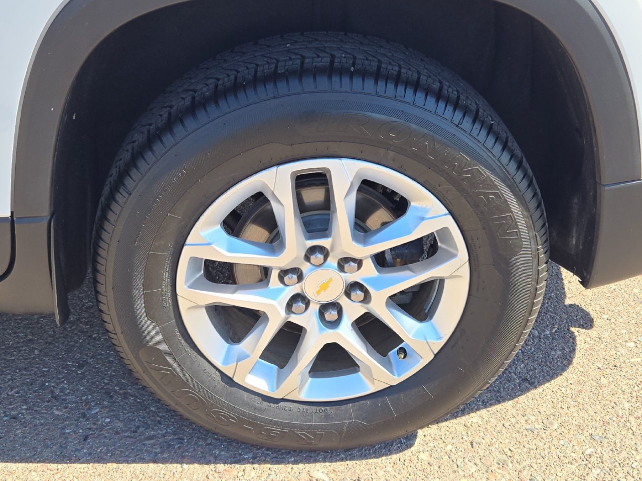 Used 2019 Chevrolet Traverse LT FWD image 33