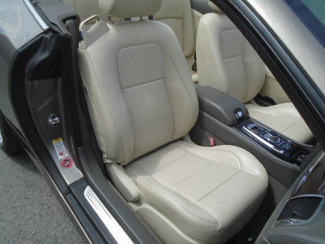 Used 2012 Jaguar XK Convertible RWD image 10
