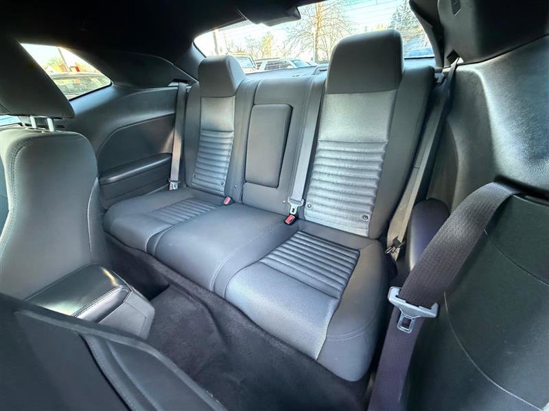 Used 2013 Dodge Challenger R/T w/ Blacktop Pkg image 24