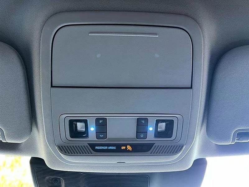 Used 2021 Ford Explorer XLT w/ Equipment Group 202A RWD image 35