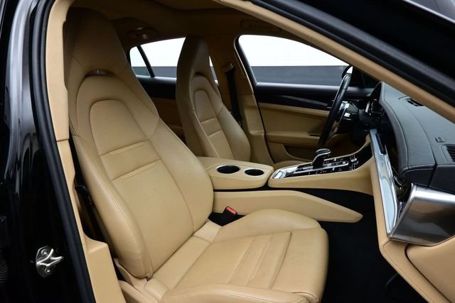 Certified 2018 Porsche Panamera image 18