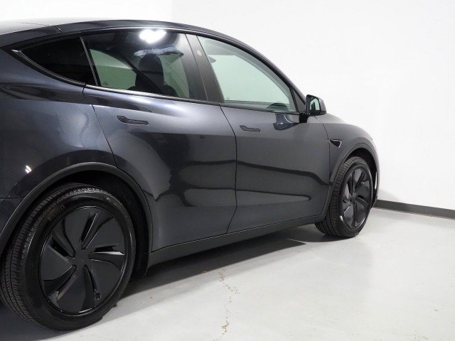 Used 2026 Tesla Model Y Long Range RWD image 62