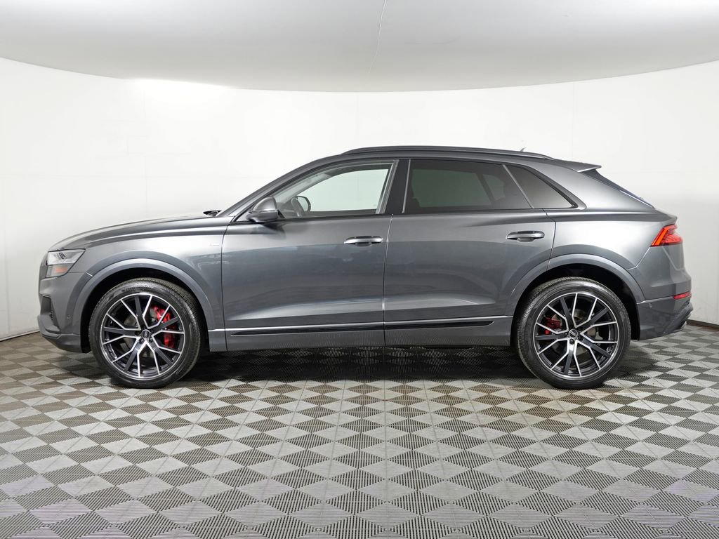 Used 2021 Audi Q8 Prestige w/ Prestige Package image 2