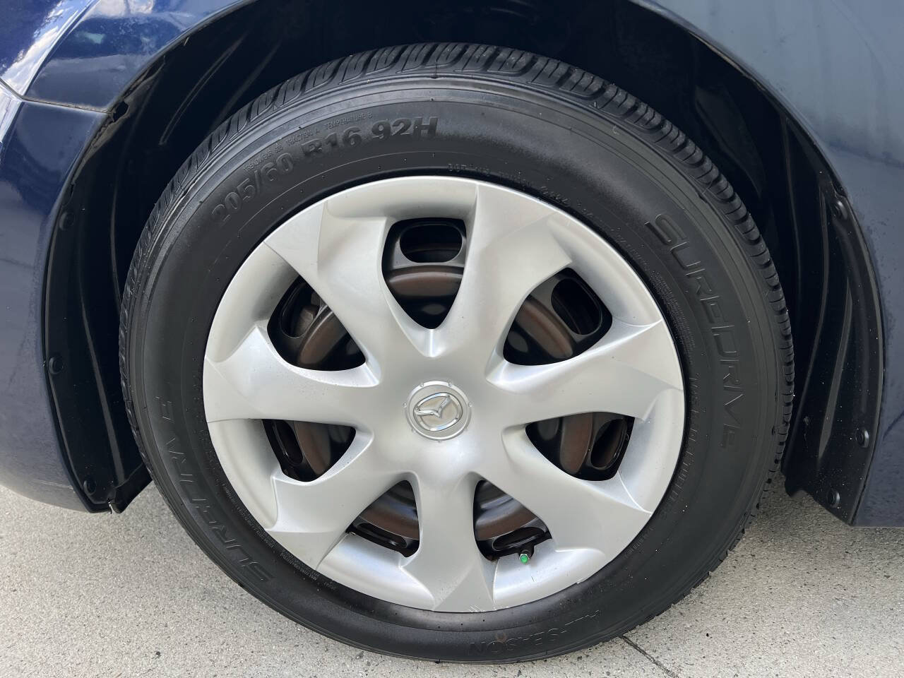 Used 2017 MAZDA MAZDA3 Sport FWD image 26