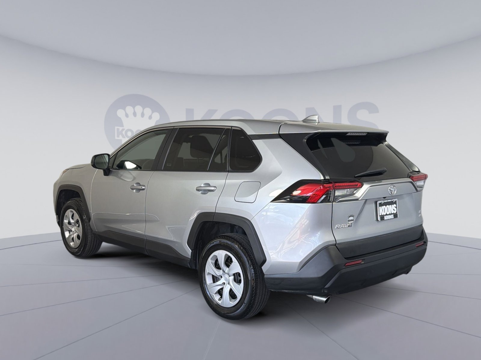 Used 2024 Toyota RAV4 LE image 4