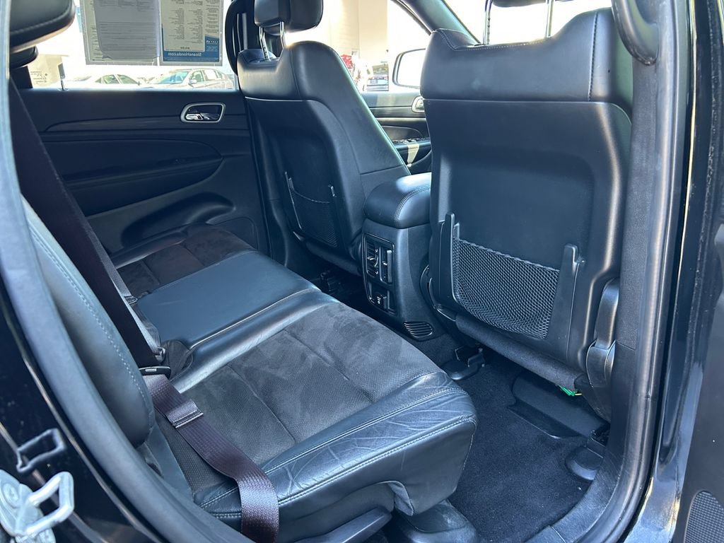 Used 2021 Jeep Grand Cherokee Laredo X AWD/4WD image 24