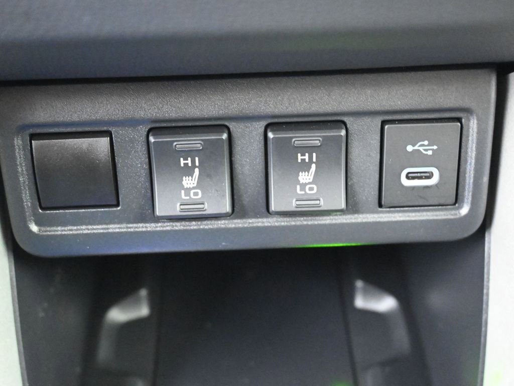 Used 2024 Toyota Corolla Cross XSE w/ Convenience Package image 24