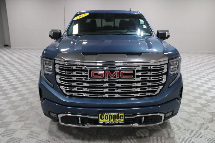 Used 2025 GMC Sierra 1500 Denali w/ Denali Reserve Package AWD/4WD image 6
