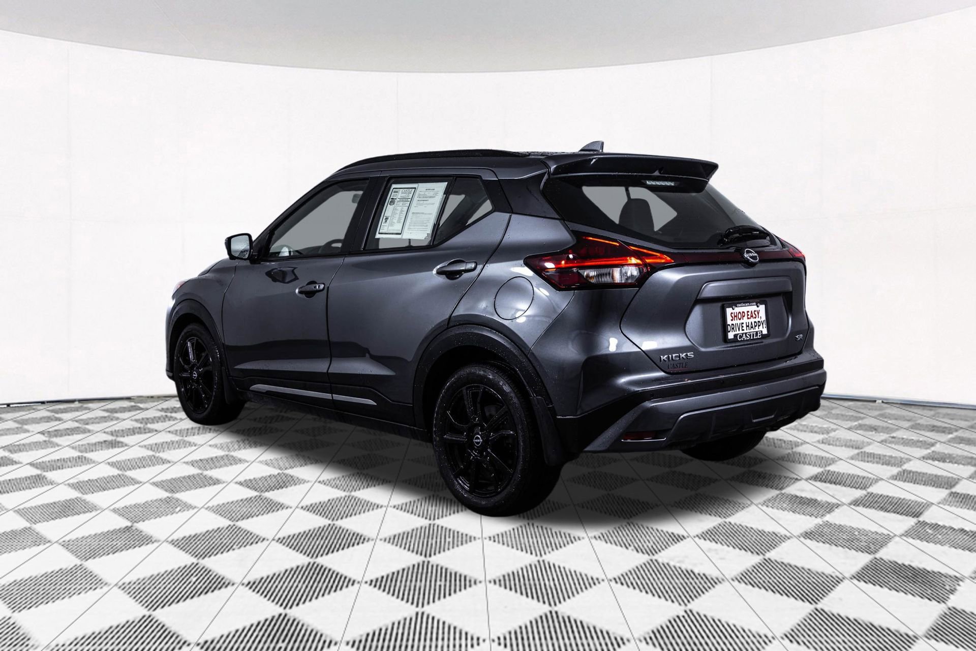 Used 2024 Nissan Kicks SR FWD image 14