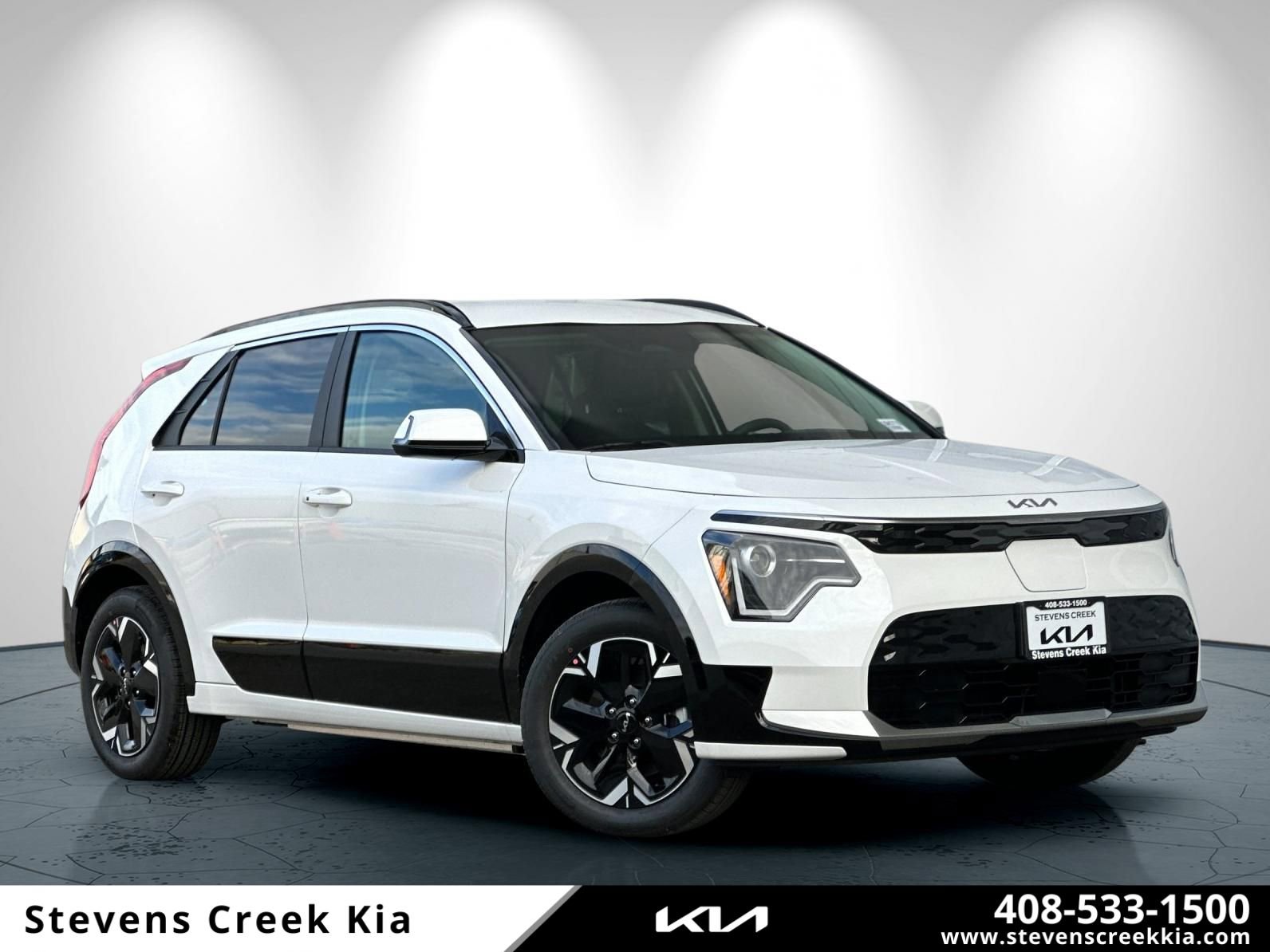 New 2026 Kia Niro Wind FWD image 1