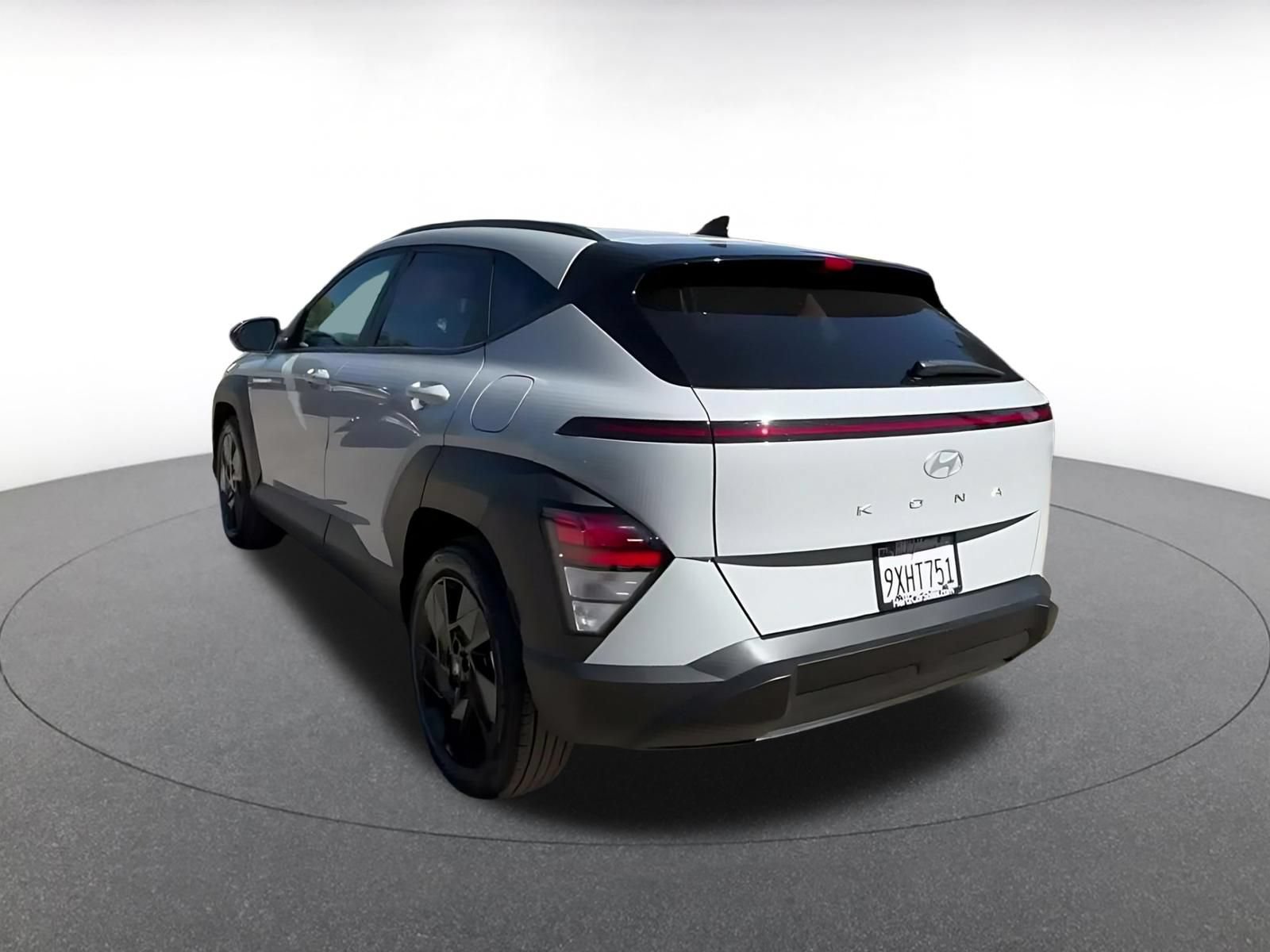 Used 2026 Hyundai Kona SEL Sport FWD image 14