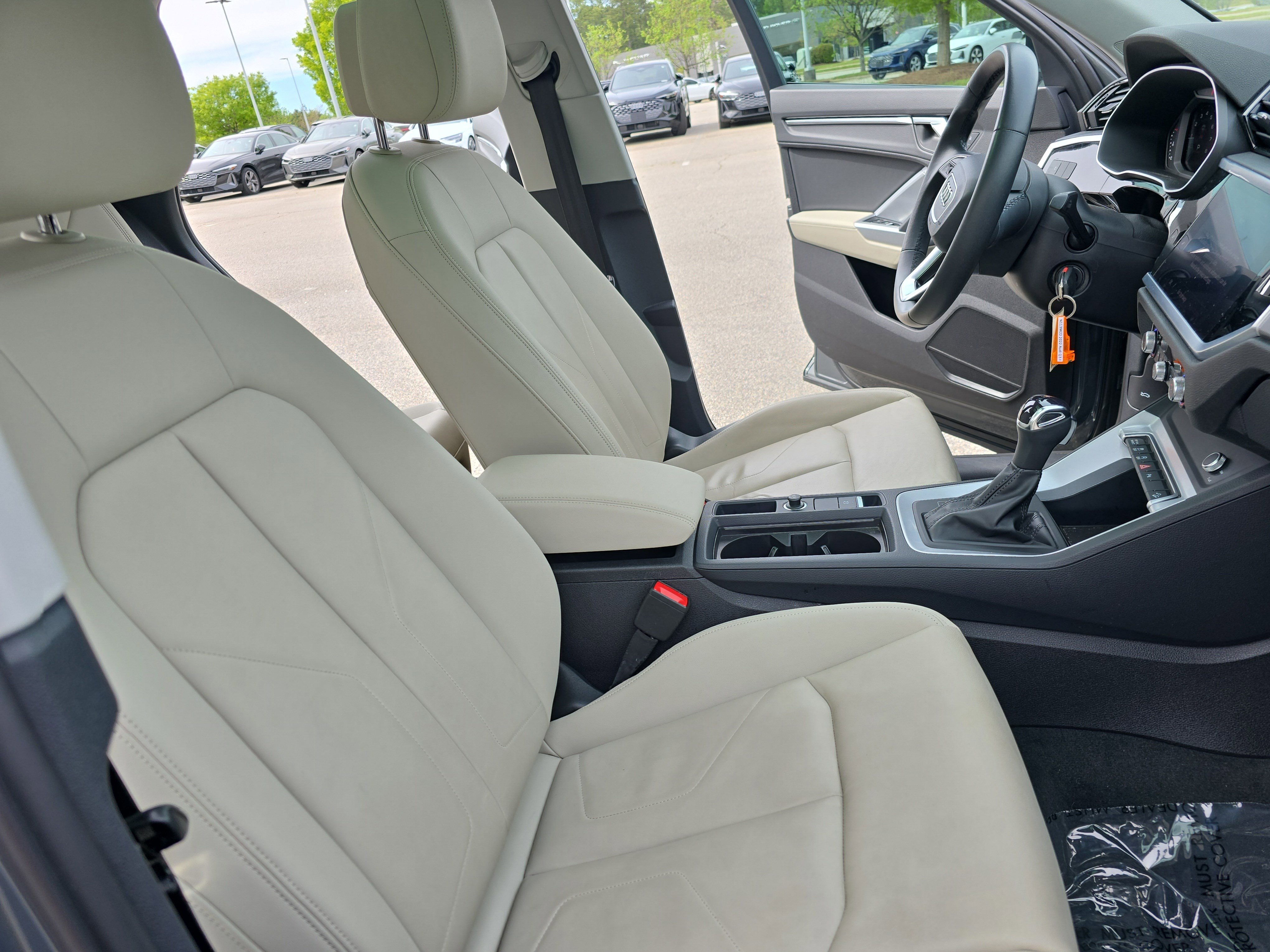 Used 2022 Audi Q3 2.0T Premium image 10