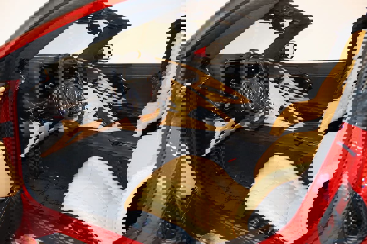 Used 2024 Chevrolet Corvette Stingray Premium Conv w/ Stealth Interior Trim Package image 45