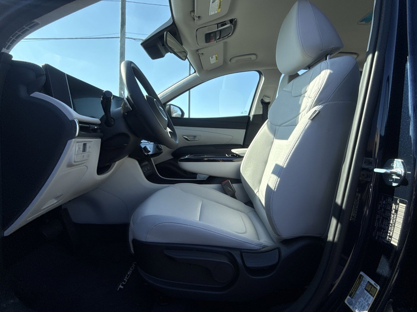 New 2026 Hyundai Tucson Blue SE w/ Tow & Go Package image 13