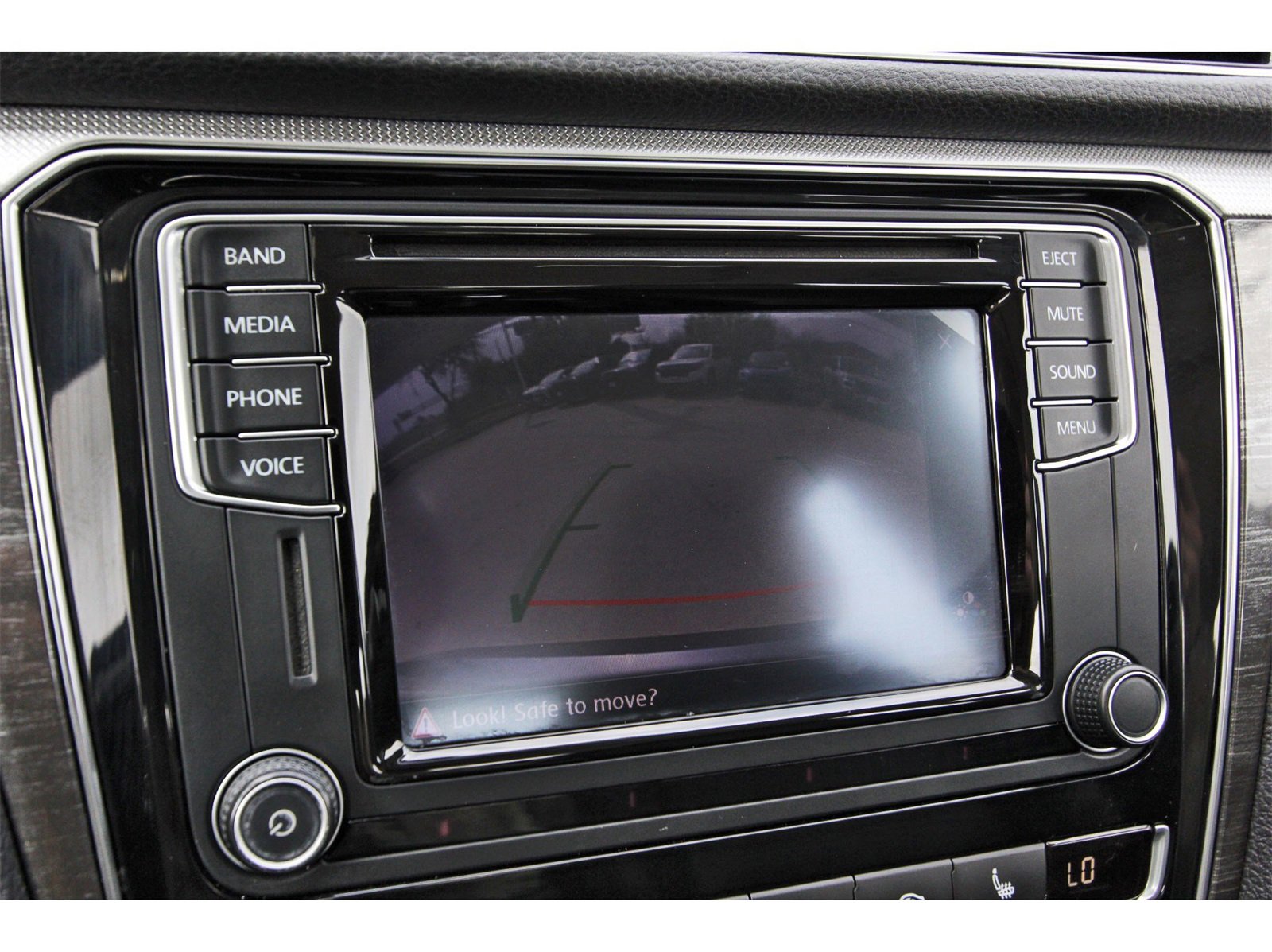 Used 2016 Volkswagen Passat 1.8T SE image 24