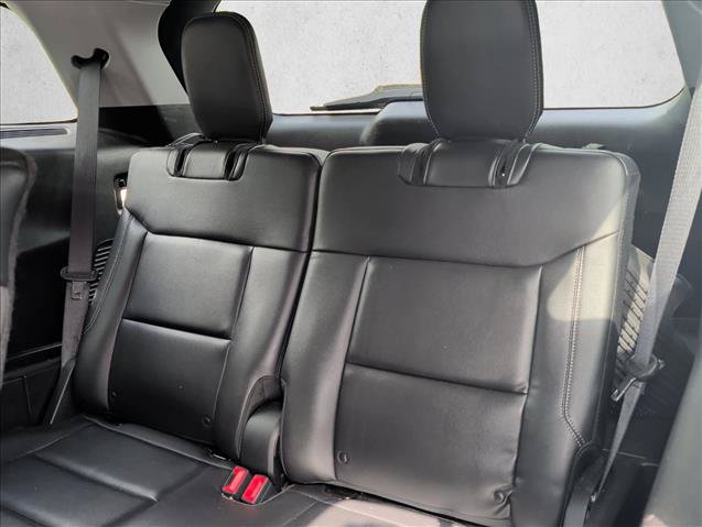 Used 2021 Ford Explorer XLT w/ Equipment Group 202A RWD image 23
