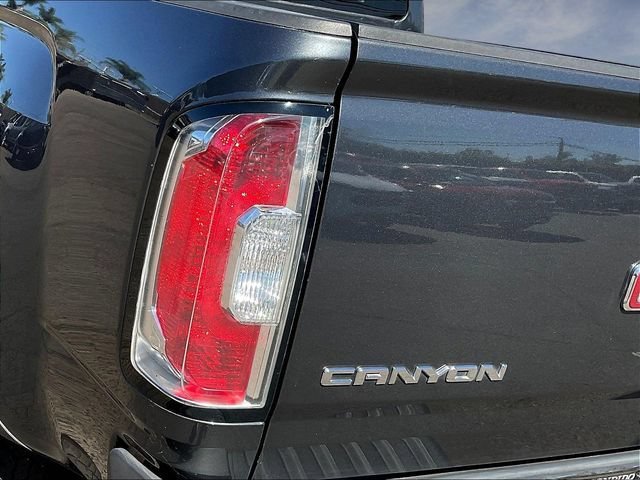 Certified 2016 GMC Canyon 2WD Crew Cab w/ Convenience Package image 26