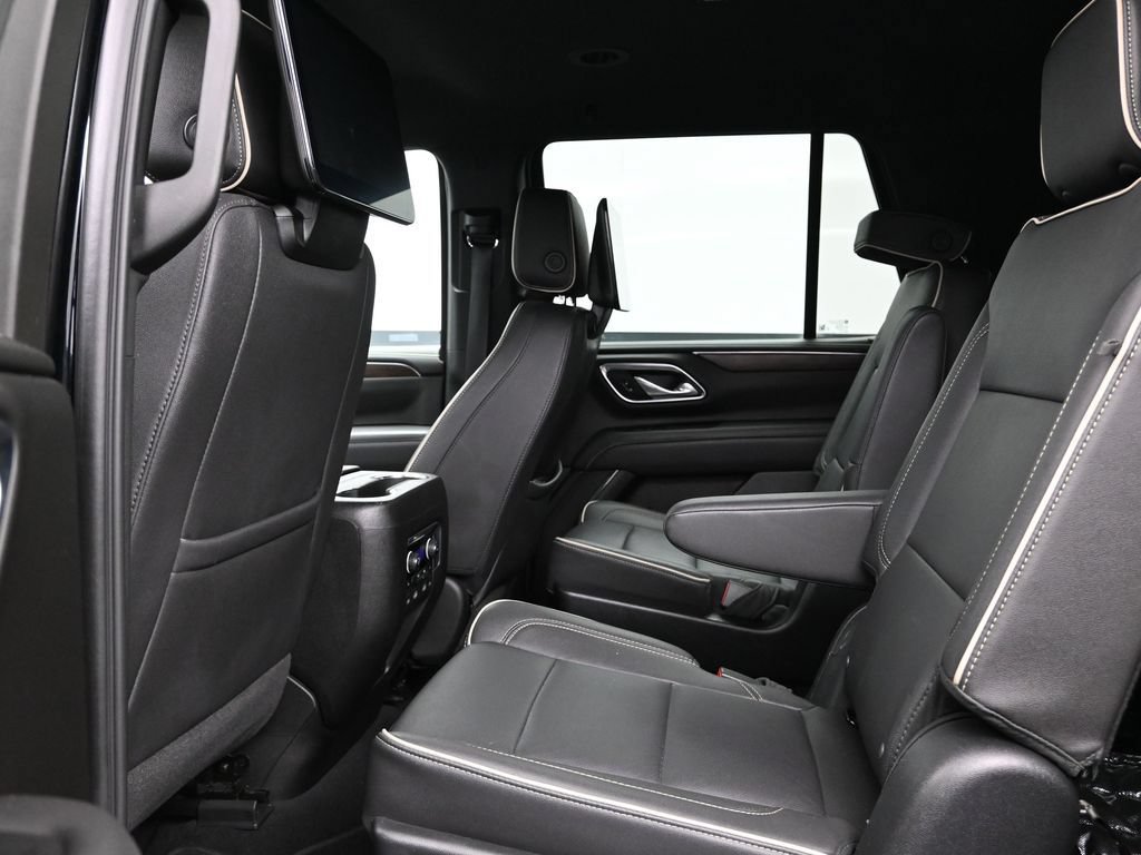 Used 2023 Chevrolet Tahoe Premier w/ Advanced Technology Package AWD/4WD image 27