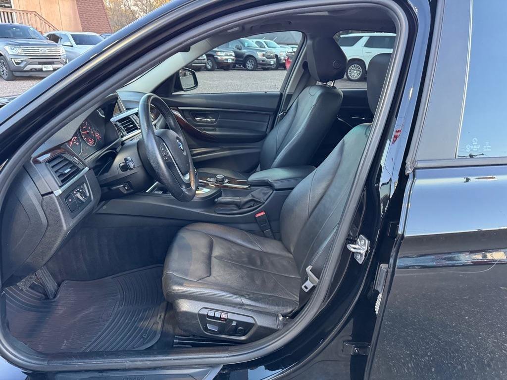 Used 2015 BMW 328i xDrive Sedan AWD/4WD image 16
