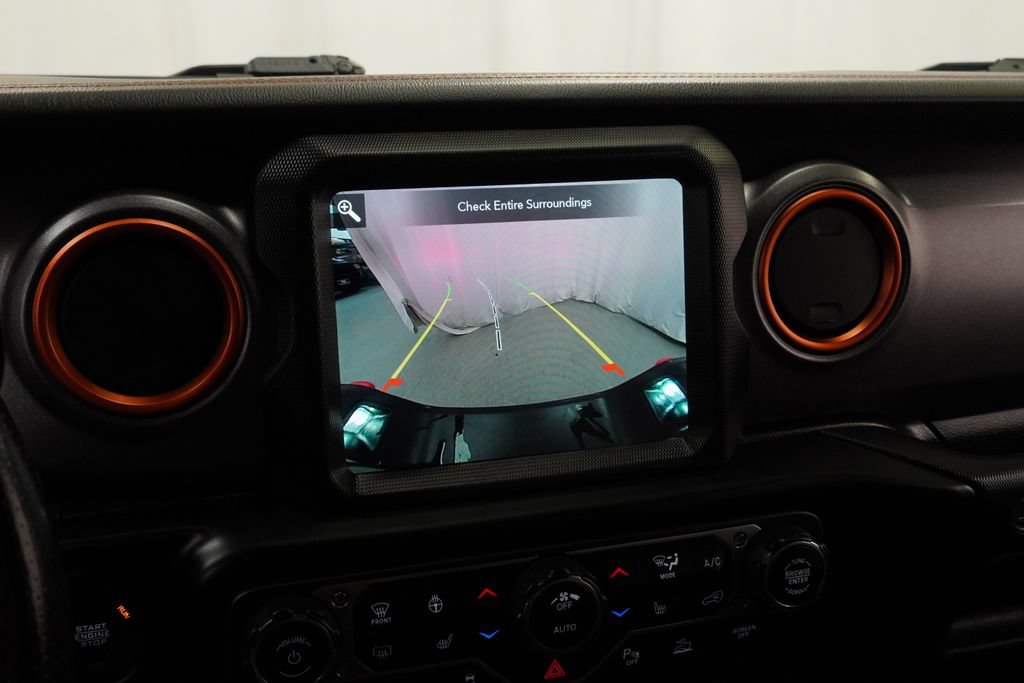 Used 2022 Jeep Gladiator Mojave w/ Cold Weather Group AWD/4WD image 33