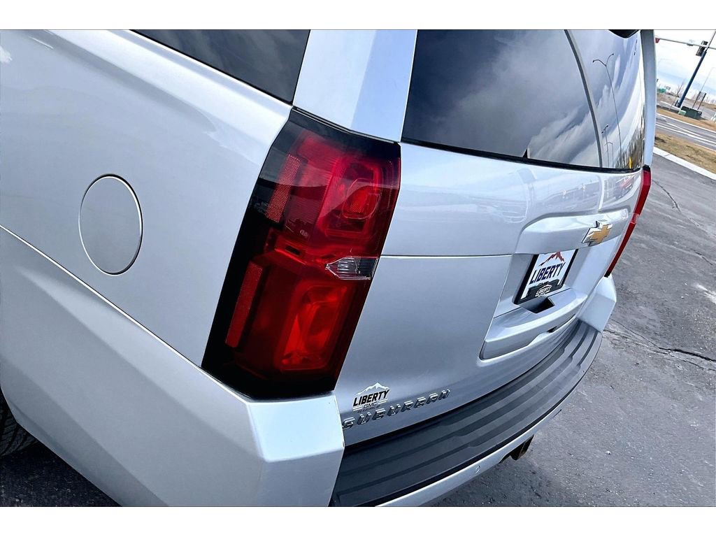Used 2017 Chevrolet Suburban LT w/ Max Trailering Package image 20