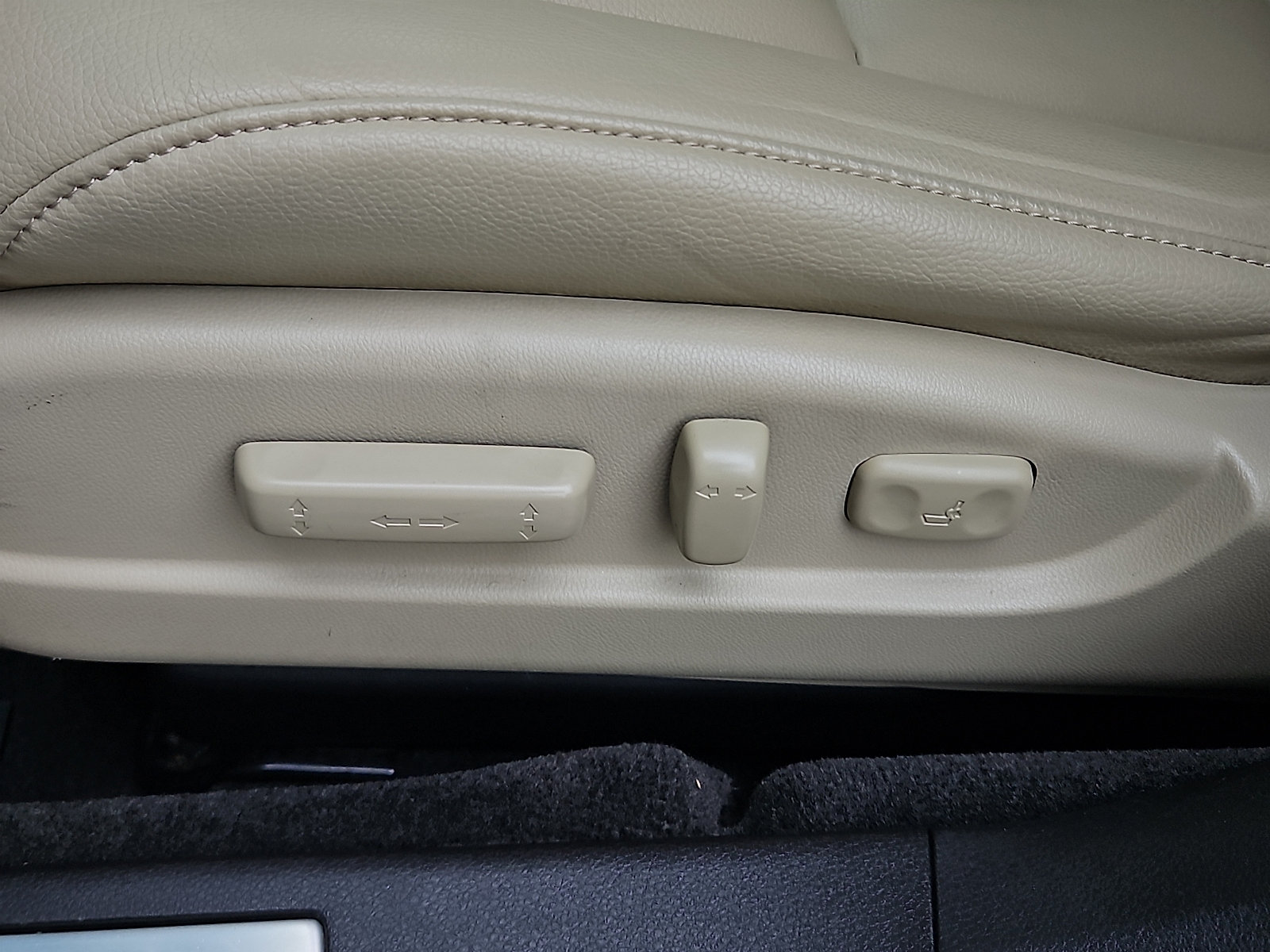Used 2018 Acura TLX V6 FWD image 26