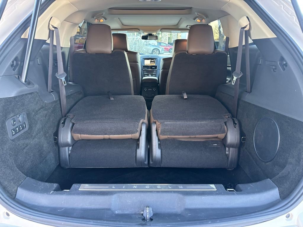 Used 2018 Lincoln MKT AWD w/ Technology Package image 32