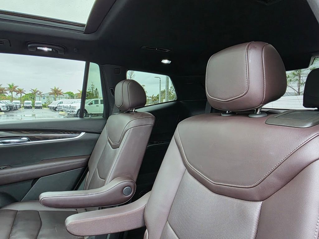 Used 2021 Cadillac XT6 Premium Luxury FWD image 19