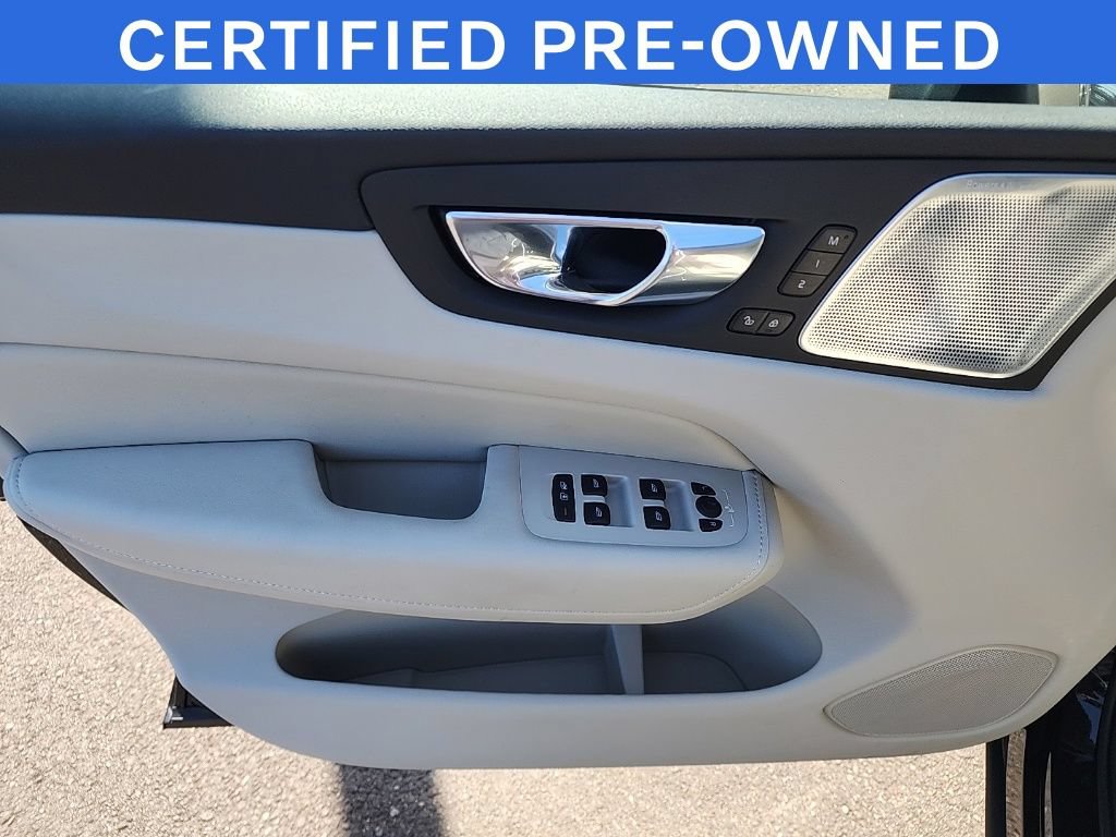Certified 2023 Volvo XC60 T8 Ultimate w/ Climate Package AWD/4WD image 11