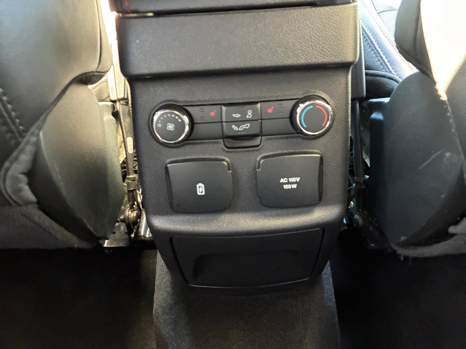 Used 2018 Ford Explorer Sport w/ Equipment Group 401A AWD/4WD image 31