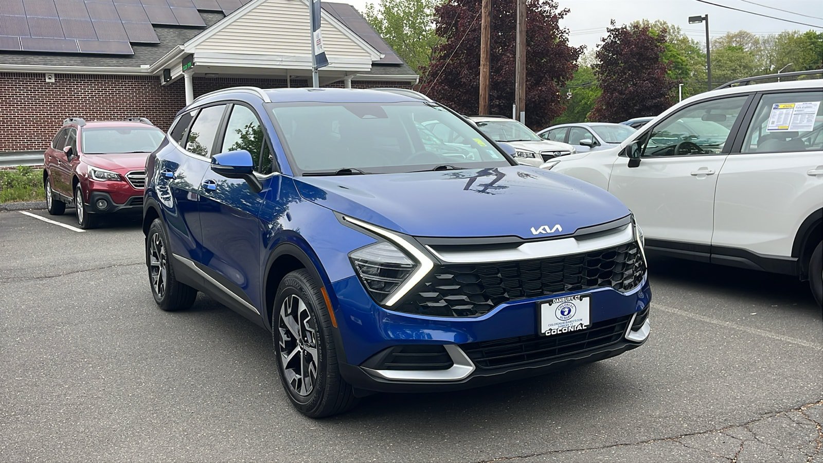 Used 2024 Kia Sportage EX AWD/4WD image 3