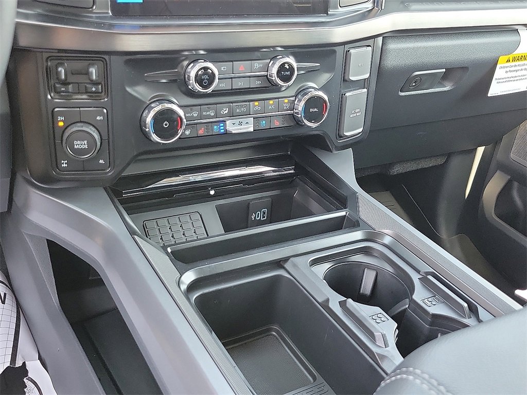 New 2026 Ford F250 Lariat image 17