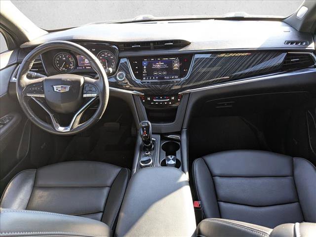 Used 2024 Cadillac XT6 Premium Luxury w/ Technology Package image 17
