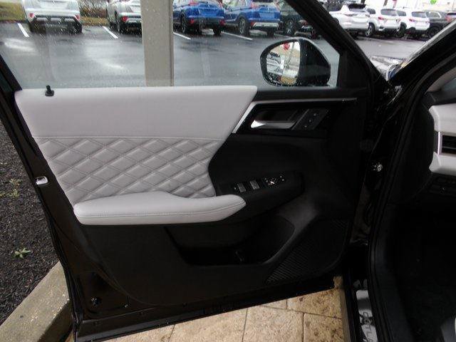 New 2025 Mitsubishi Outlander SEL image 19