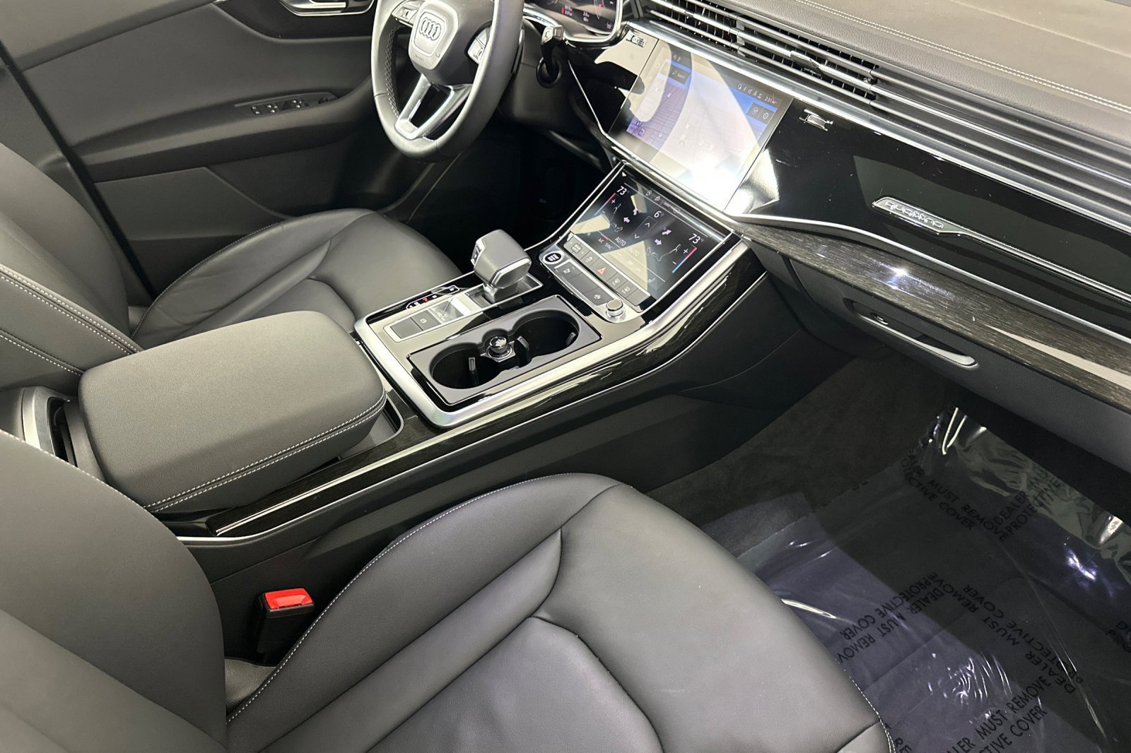 Used 2025 Audi Q8 Premium w/ Black Optic Package image 15