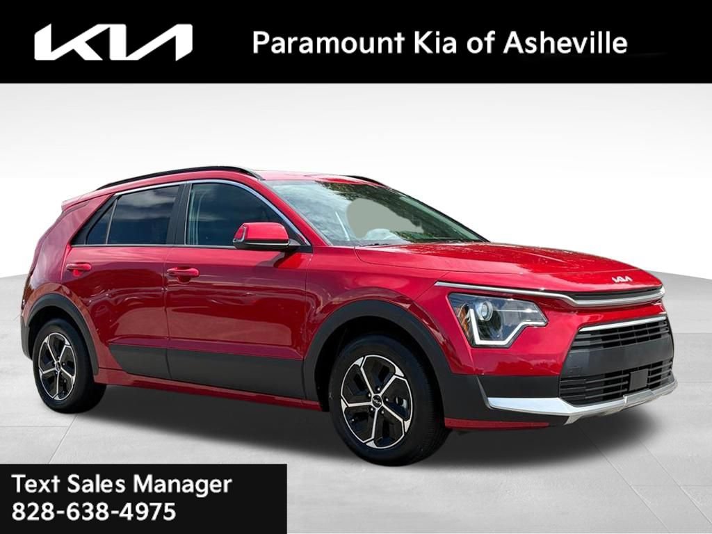 Certified 2025 Kia Niro EX
