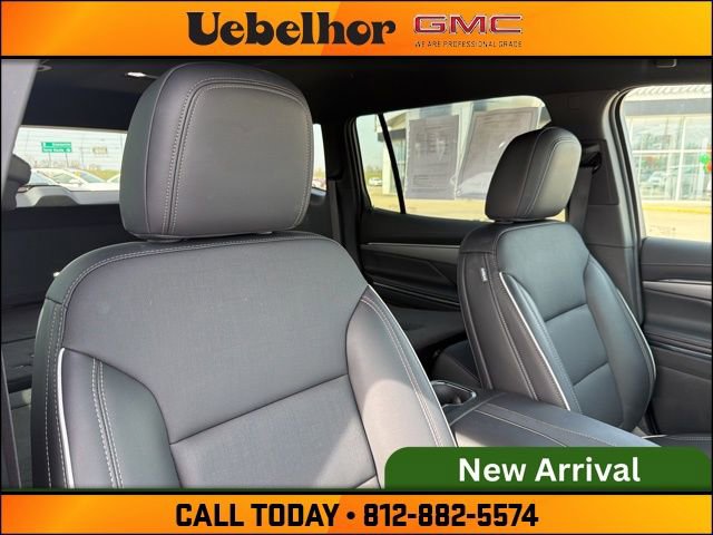 Used 2025 Buick Enclave Preferred image 4