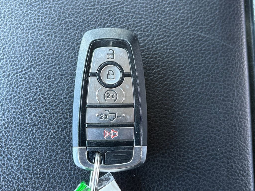 Used 2019 Ford F250 Lariat w/ Lariat Ultimate Package image 27