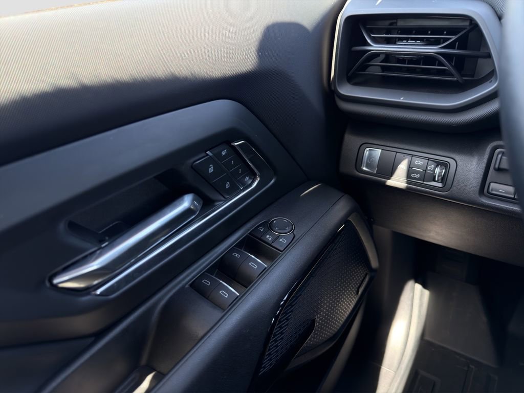 Used 2025 Chevrolet Silverado EV LT image 12