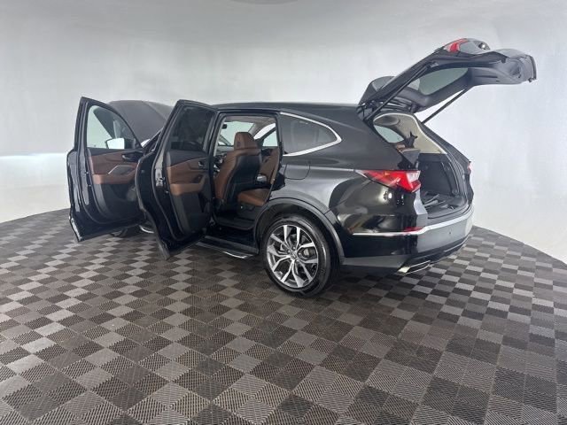 Used 2023 Acura MDX SH-AWD w/ Technology Package image 14