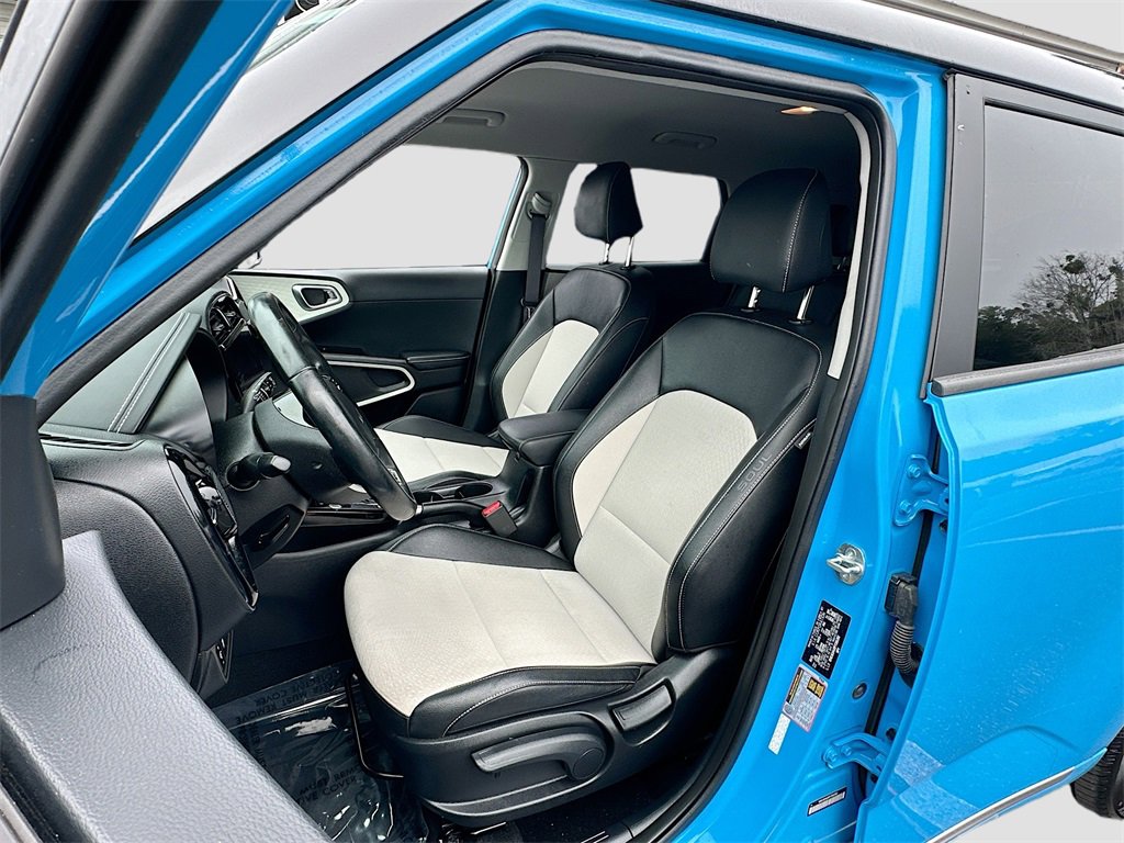 Certified 2023 Kia Soul GT-Line image 20
