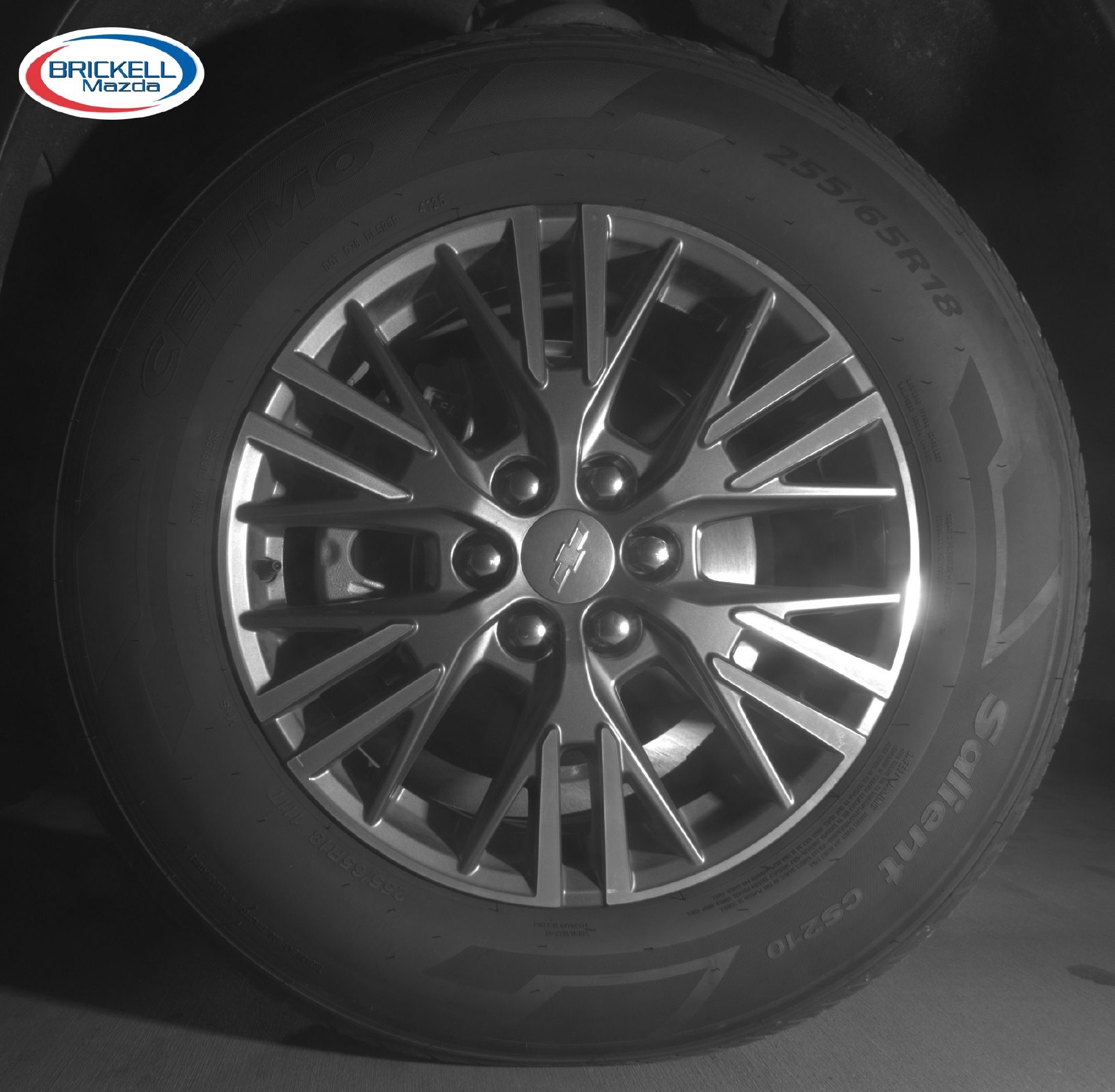 Used 2025 Chevrolet Traverse LT FWD image 9