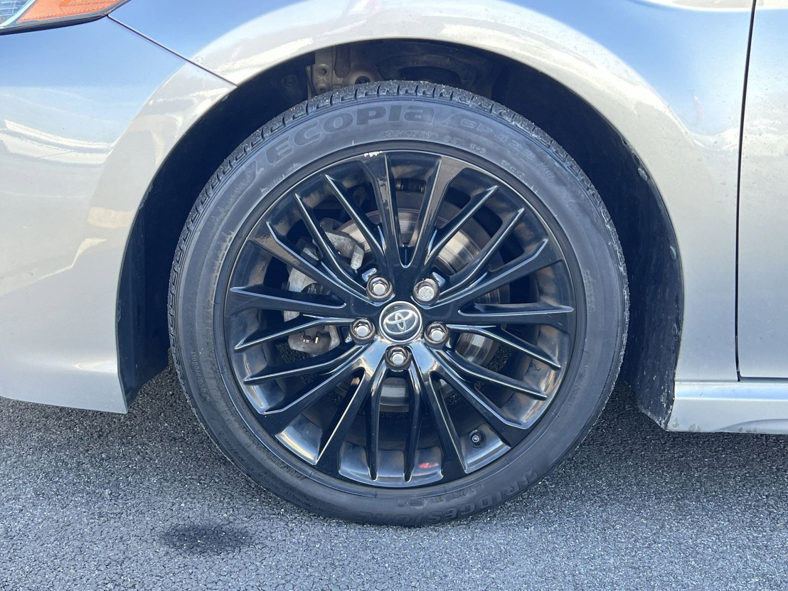 Used 2020 Toyota Camry SE image 10