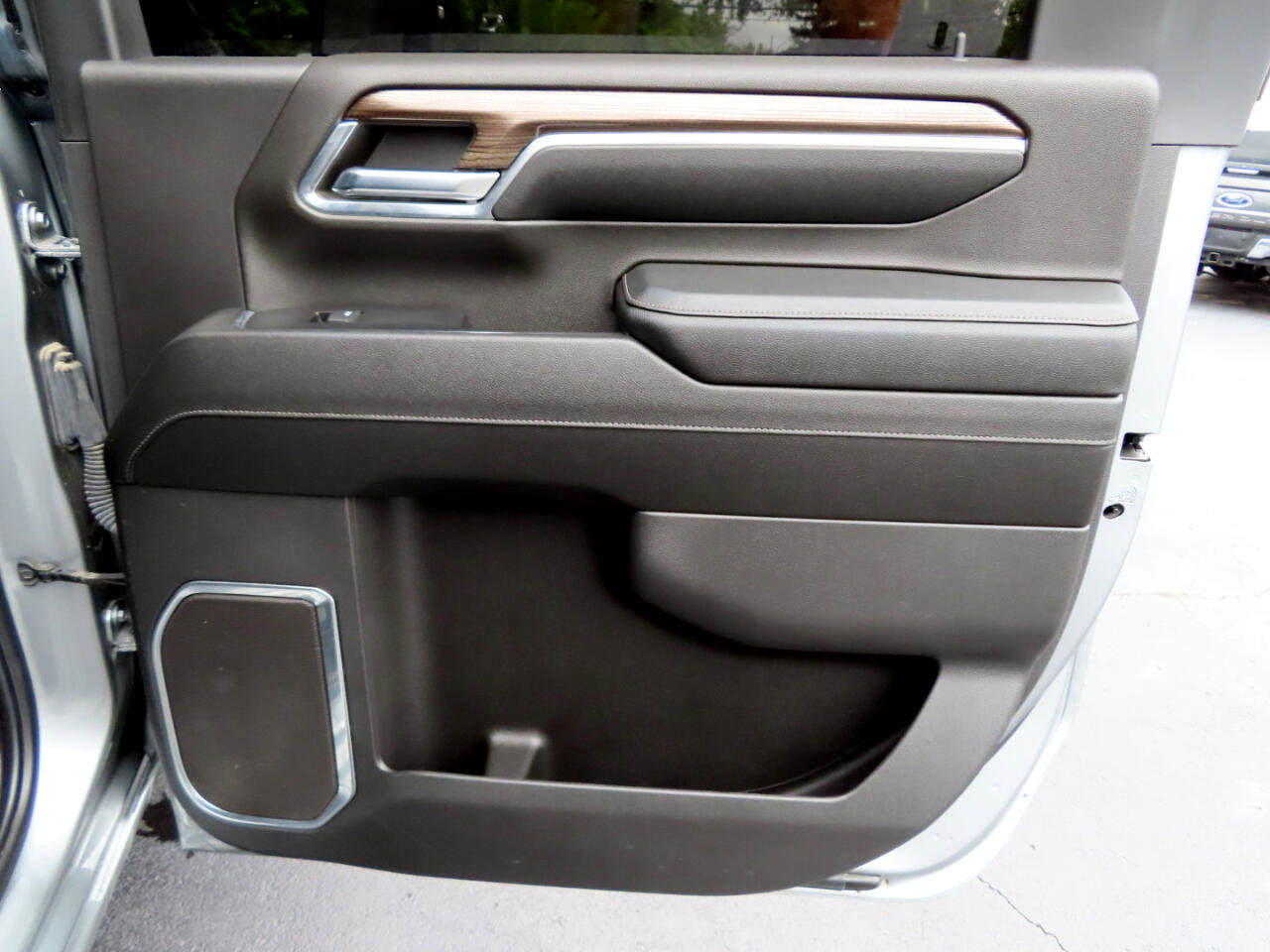 Used 2024 Chevrolet Silverado 2500 LT image 43