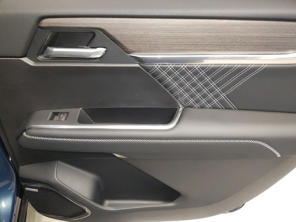 New 2026 GMC Acadia Denali w/ Super Cruise Package image 15