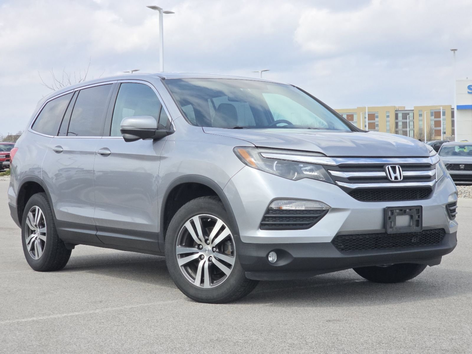 Used 2016 Honda Pilot EX-L image 2