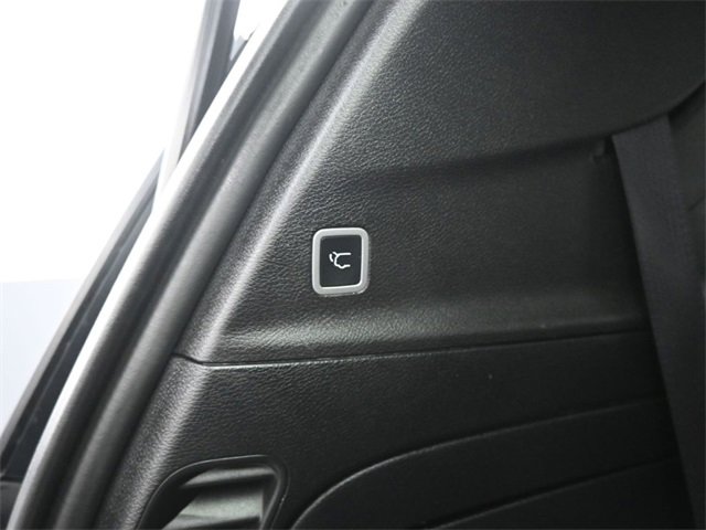 Used 2021 Chrysler Pacifica Touring-L w/ S Appearance Package image 40