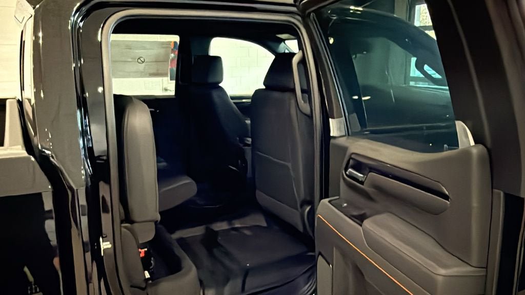 New 2026 GMC Sierra 1500 AT4 w/ AT4 Preferred Package AWD/4WD image 16
